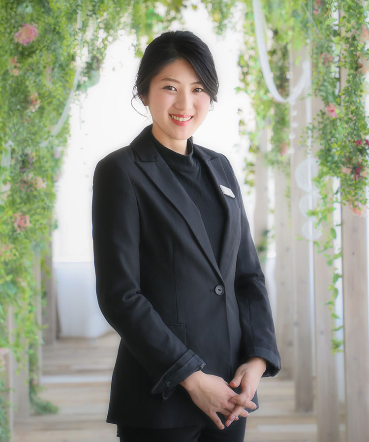 Voice 幸せづくりの現場で働く先輩たちの声 日々学びながら、みんなで一緒に成長していく