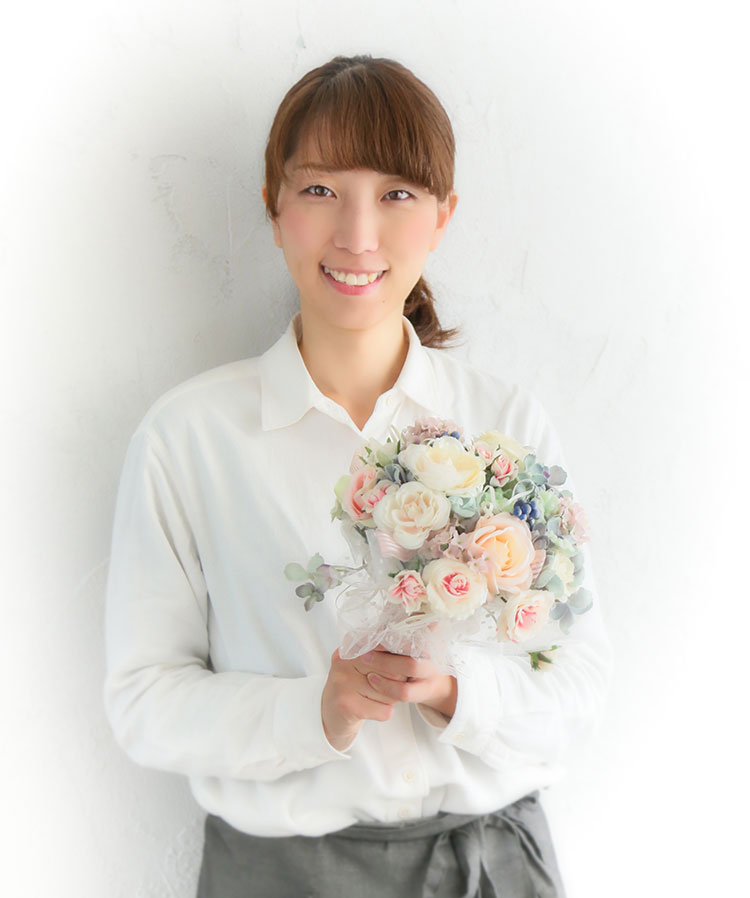 Voice 幸せづくりの現場で働く先輩たちの声 日々学びながら、みんなで一緒に成長していく